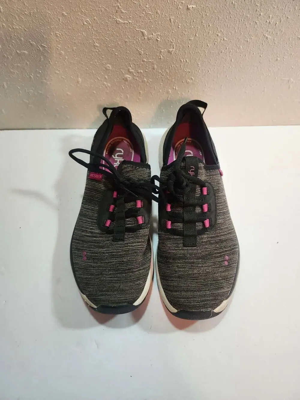 Ryka Prospect Walking Shoes Size 8M Black Pink Athletic womens Sneakers